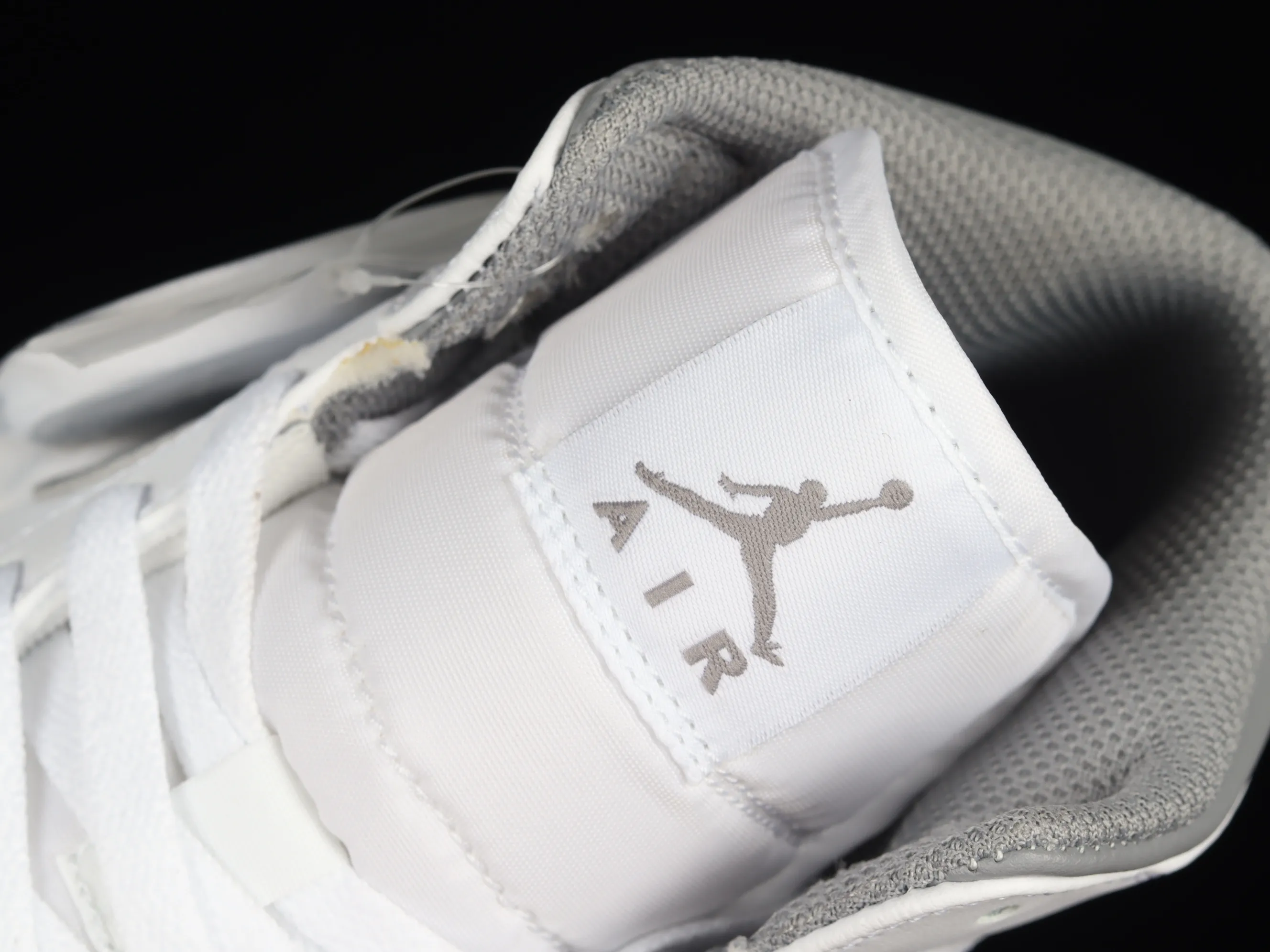 All categories Air Jordan Jordan series basketball shoes Air Jordan 1 Mid Air Jordan 1 Mid "Vintage Grey" AJ1 Joe 1 white gray first year China basketball shoes 554724-135